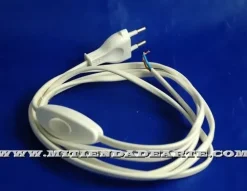 Cable, Interruptor y Enchufe blanco
