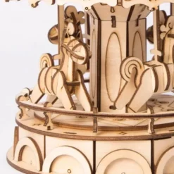 Maqueta tiovivo de madera Classical 3D Robotime