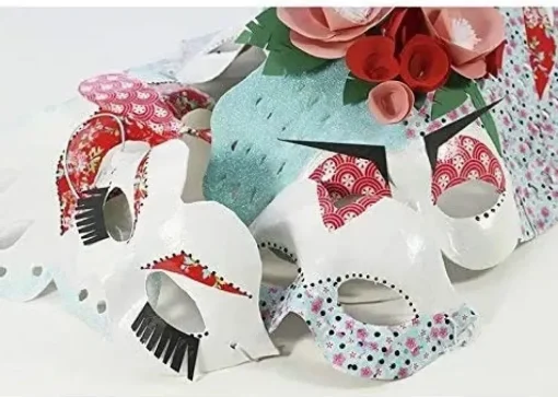 Máscara con Encanto de Papel Maché Décopatch