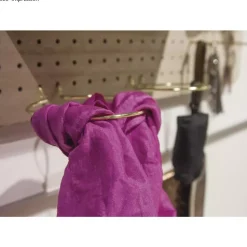 Soporte redondo pequeño para Pegboard Pin and Peg