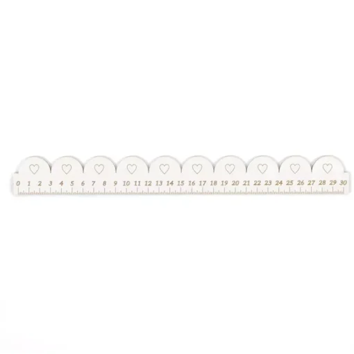SUPER OFERTA **40%** Regla de Madera Con Corazones Dayka 30cm