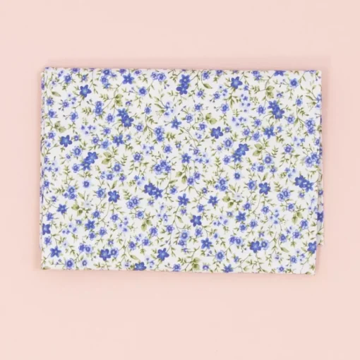Tela Campo de Flores Azules Craftelier 50x35cm