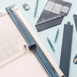 The Works All in One Tool + Maletín Shoulder Bag We R Memory Keepers