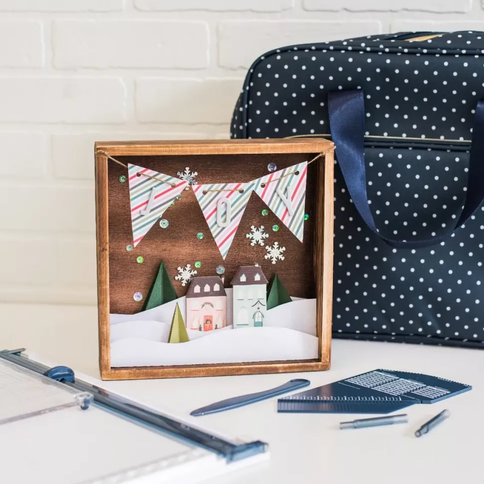 The Works All in One Tool + Maletín Shoulder Bag We R Memory Keepers