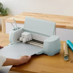 Vinilo Smart Permanente Rojo Cricut Maker 3/Explore 3 33x90cm